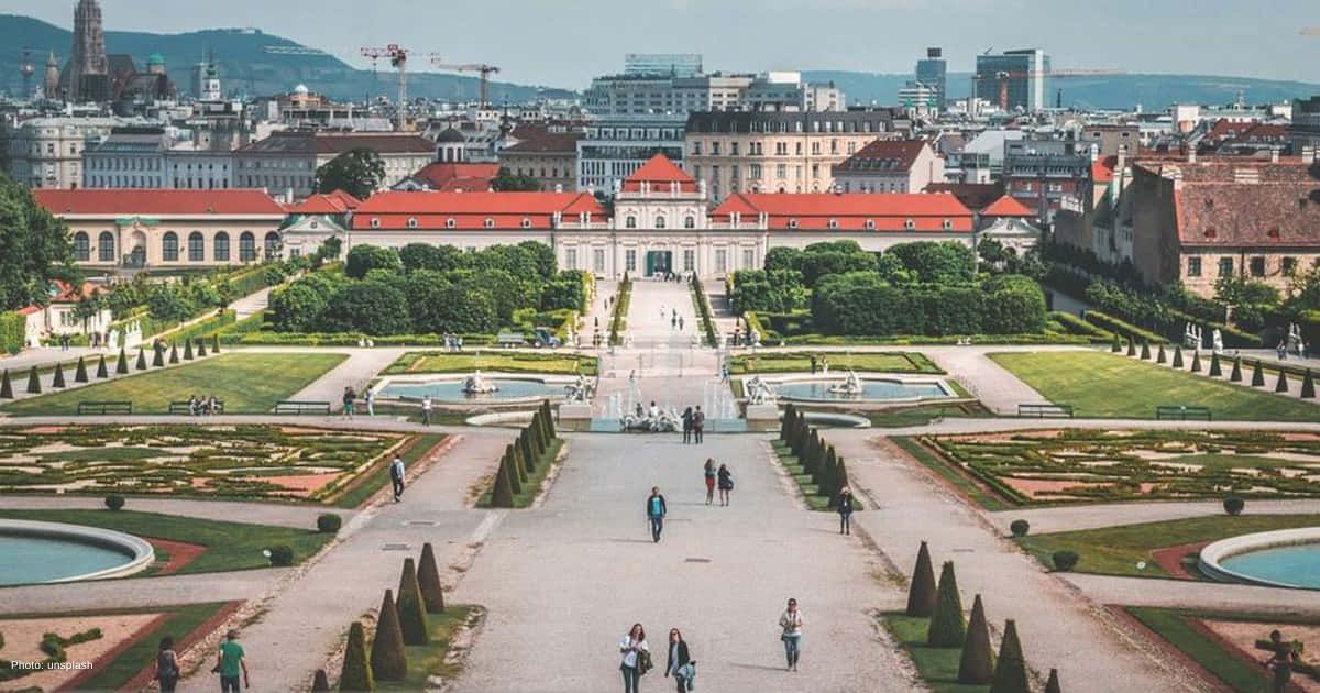 Österreich entgeht der Rezession, doch steigende Kosten und Wohnungsdruck trüben die Erholung