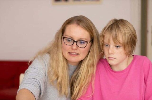 Ein Drittel der Schülerinnen und Schüler in Österreich bekommt Nachhilfe; Familien geben jährlich 144 Millionen Euro aus